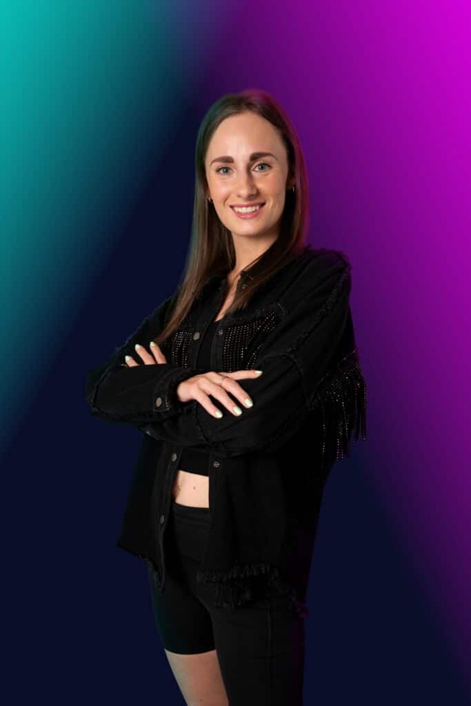 Franziska Wolf is a contemporary & stage group coach at the TALENT ACADEMY.