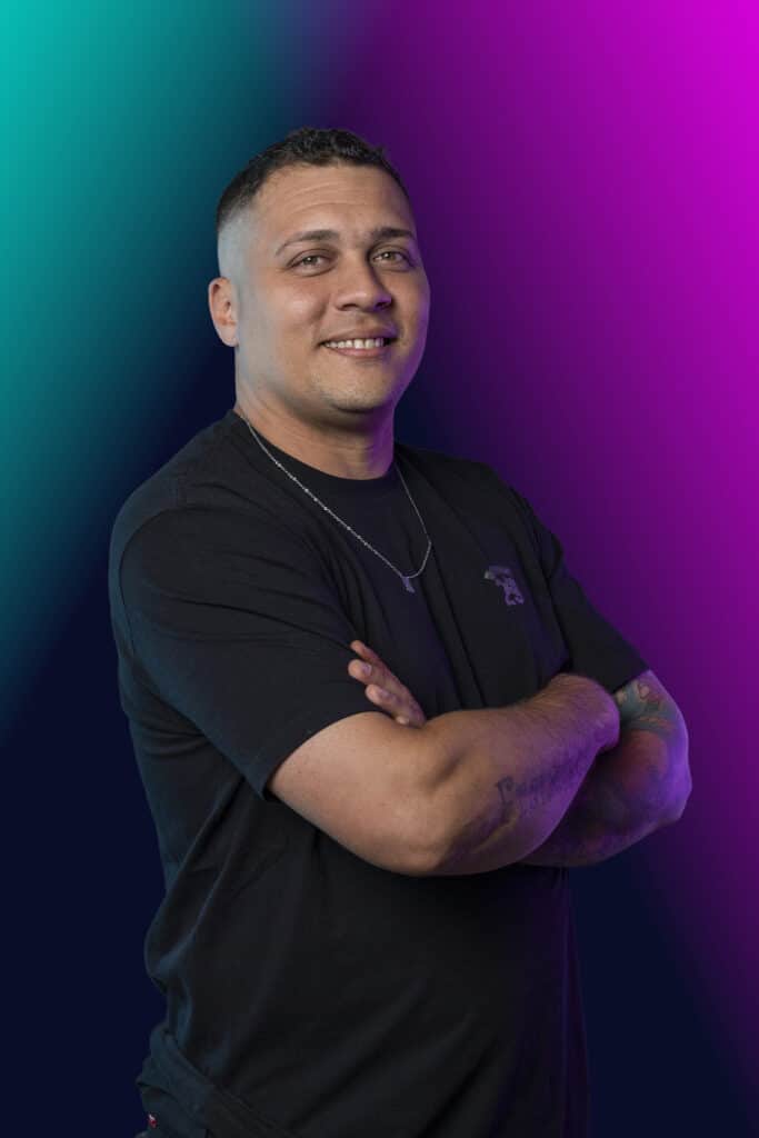 Jonathan Fernandes da Silva ist Acrobatics Coach an der TALENT ACADEMY.